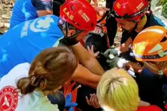 Bursa Nilüfer’de yüksekten düşen vatandaş kurtarıldı