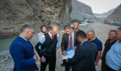 Hakkâri’ye Yeni Yaşam Alanı: Vali Taşyapan Depin’deki Çalışmaları İnceledi
