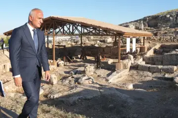 Bakan Ersoy Perre Antik Kenti'ndeki Çalışmaları İnceledi