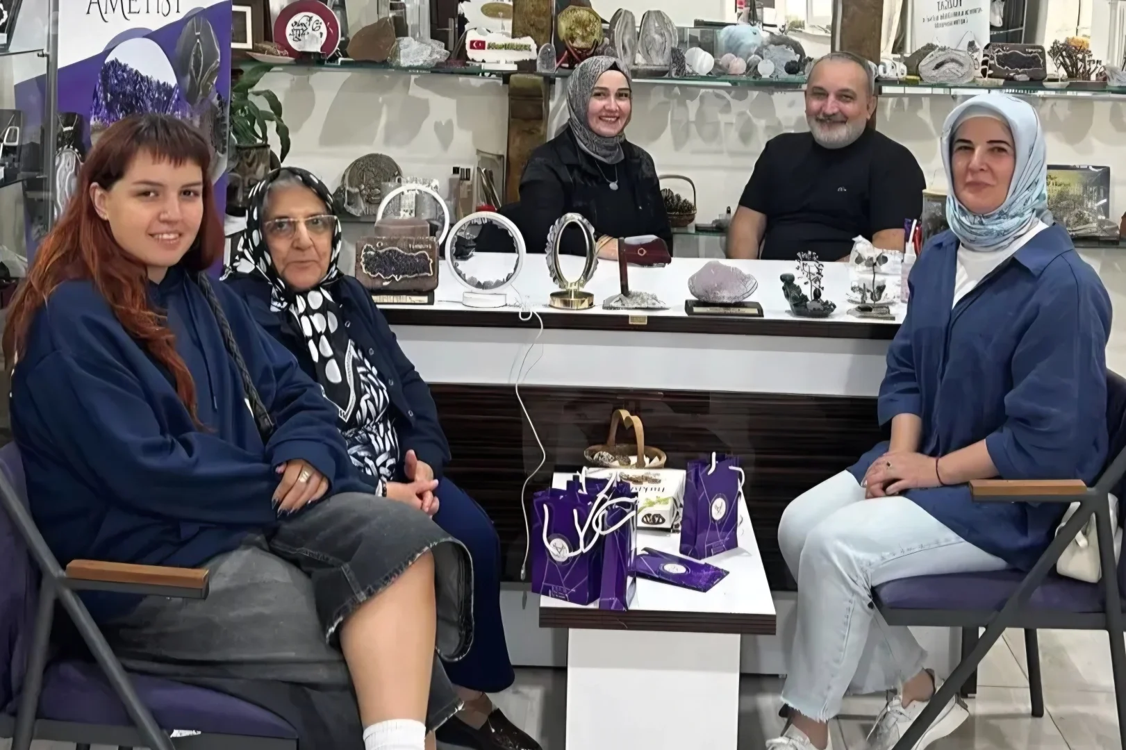 Aydıncık’ta doğal taş ürünleri ilgi gördü