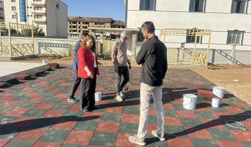Yüksekova’da 4 bin metrekarelik yeni park için çalışmalar sürüyor