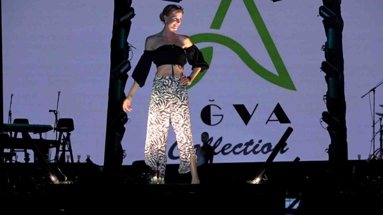 35. Uluslararası Şile Bezi Festivali’nde özlenen muhteşem defile