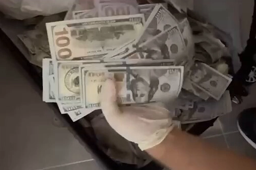 Esenyurt’ta 2 milyon 890 bin dolarlık sahte para operasyonu