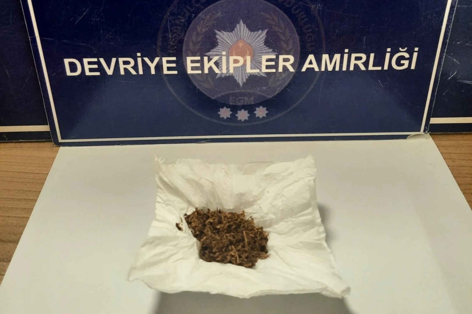 Keşan’da durdurulan şüpheliden uyuşturucu tütün çıktı