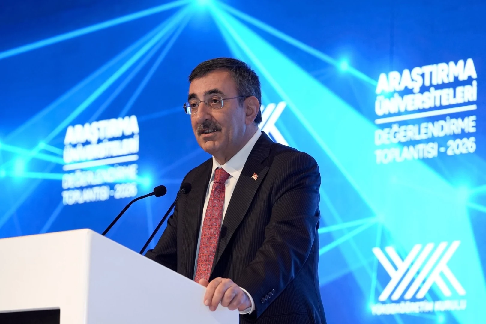 Cevdet Yılmaz: Üniversitelerde hedef ilk 300, ardından ilk 100