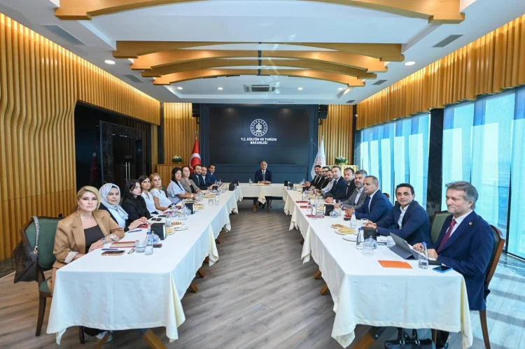 Bakan Ersoy açıkladı: Deprem bölgesinde kültürel mirasa 34 milyar TL'lik yatırım