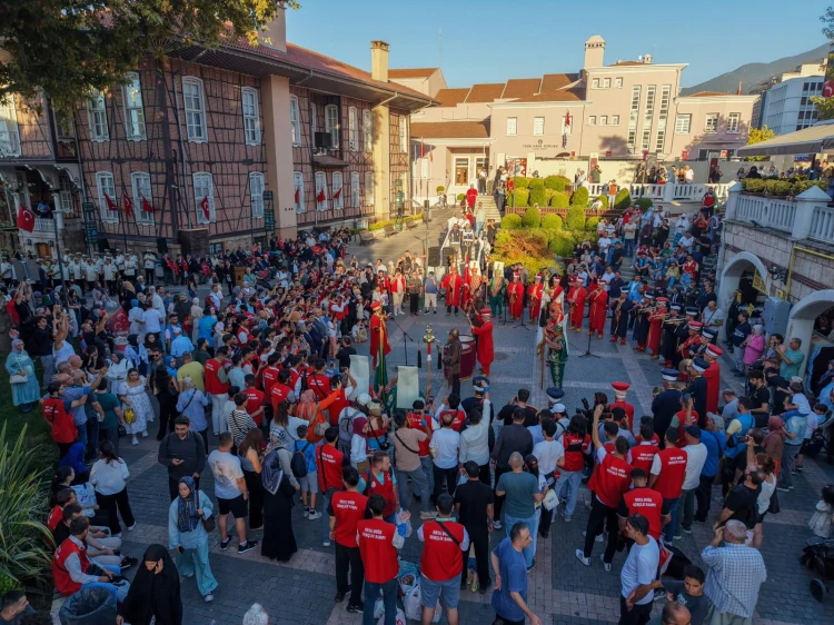 Bursa’nın kurtuluşunun 104’üncü yılı törenle kutlandı